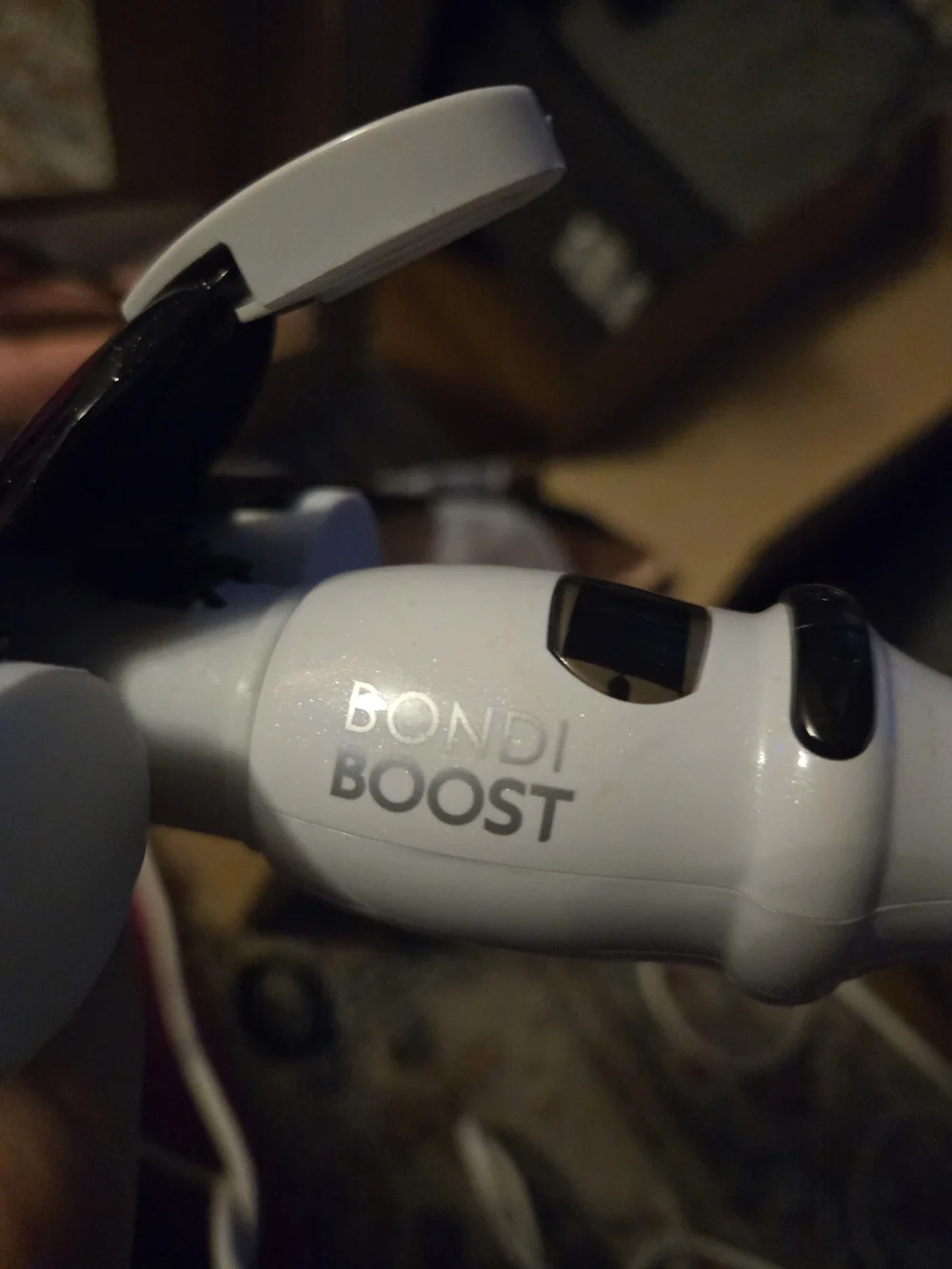 Bondi Boost Jumbo Beach Hair Waver in White and Black